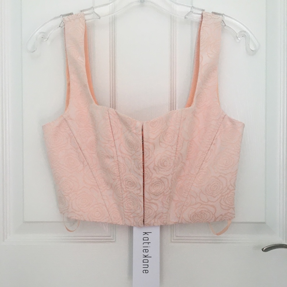 NWT Rose Gold Printed Sleveless Crop Top
